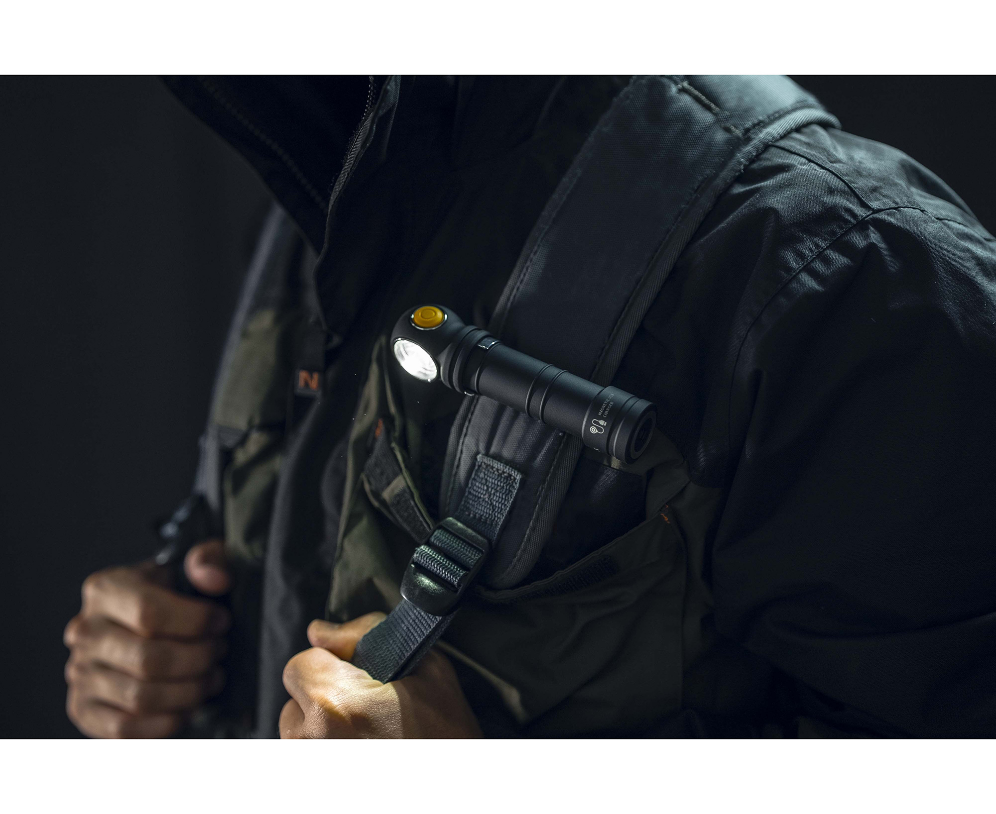 Фонарь налобный Armytek Wizard C2 Pro Max Magnet USB LR