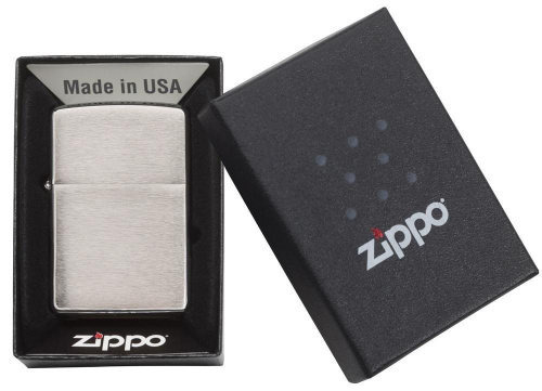 Зажигалка бензиновая Zippo Classic Brushed Chrome, серебр., матов., 36х56х12 мм